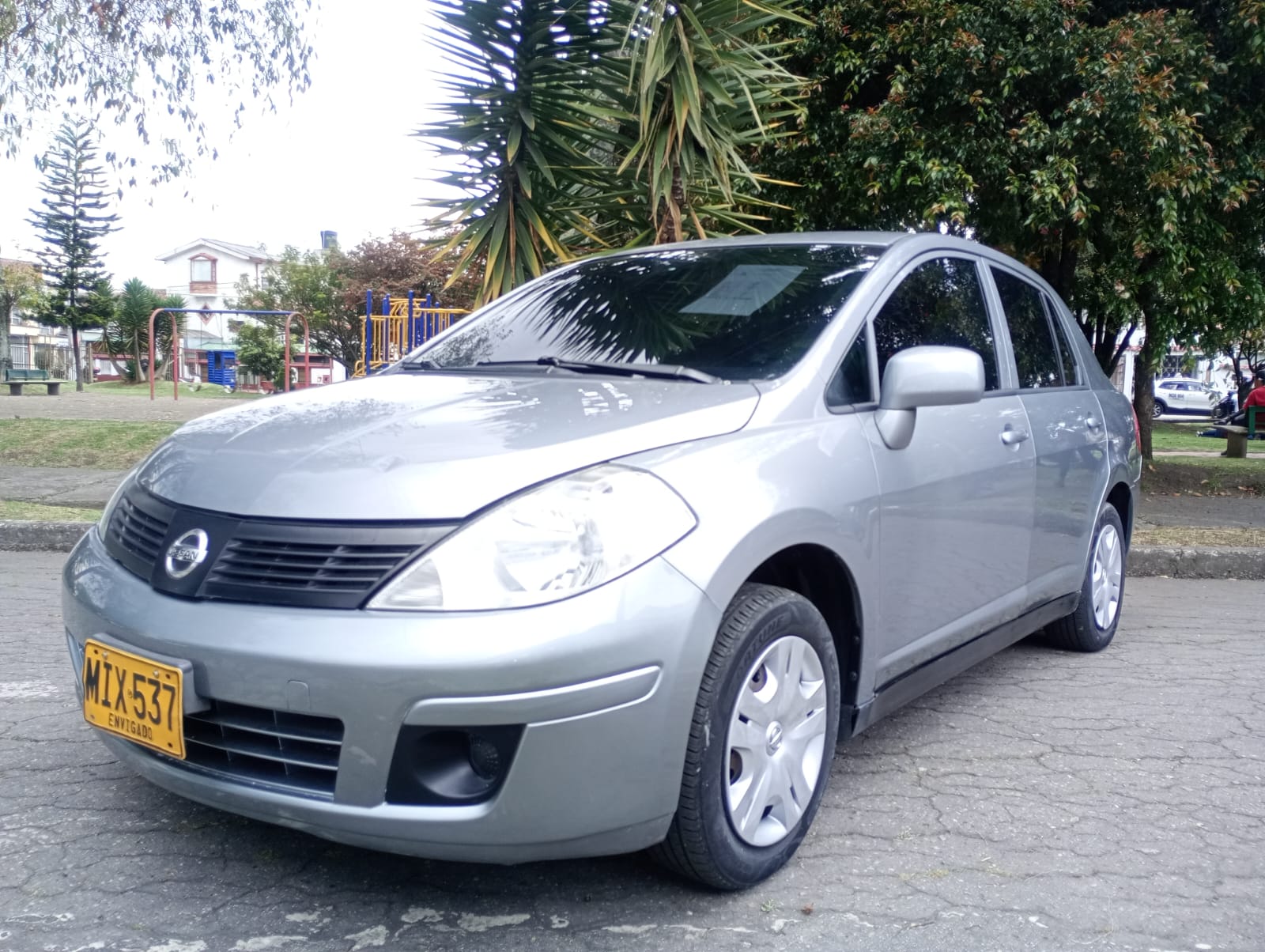 NISSAN TIIDA MIO 1.8 CC